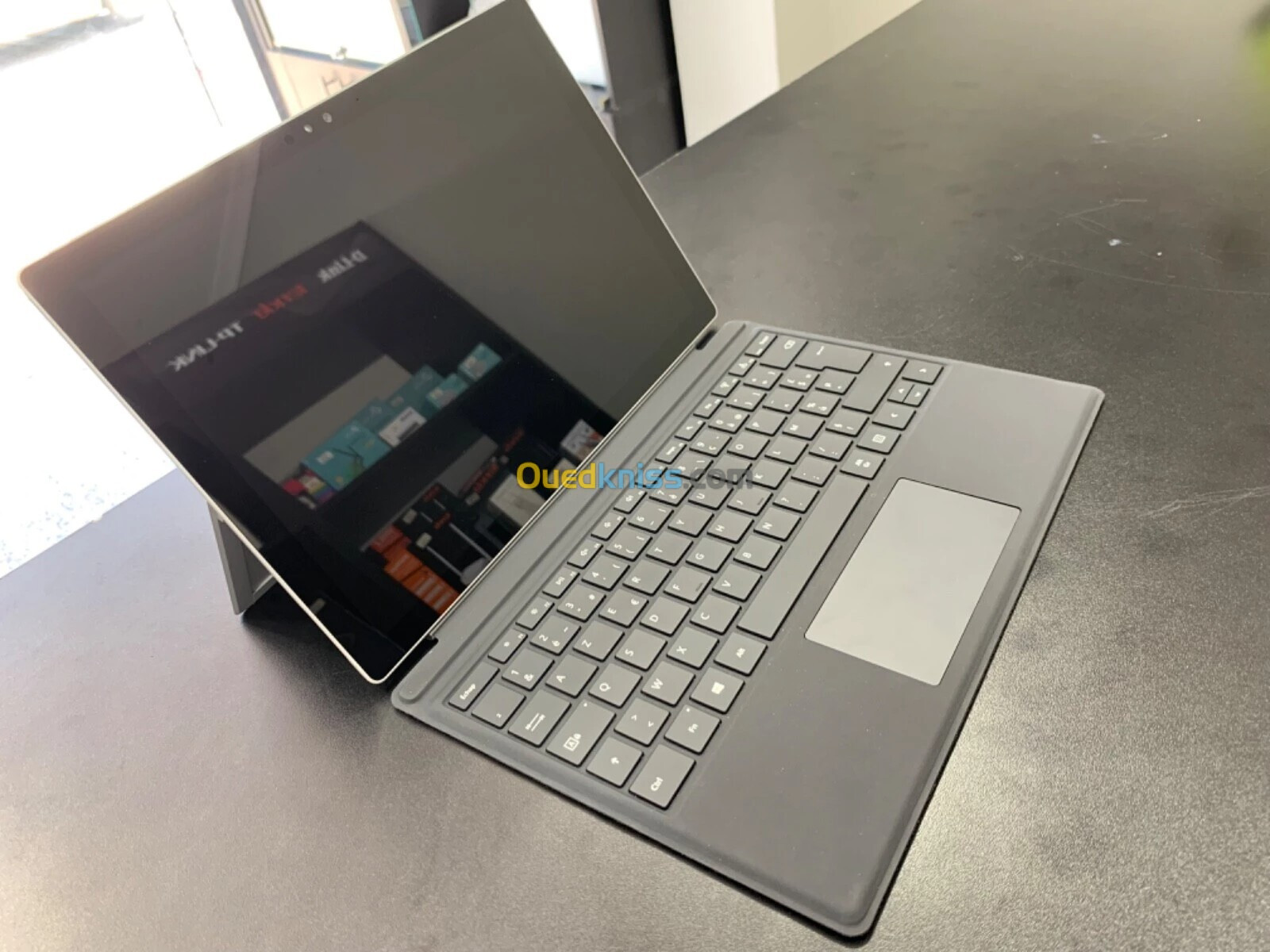 Microsoft Surface Pro 4 i5-6em 4/128 3K Tactile avec clavier