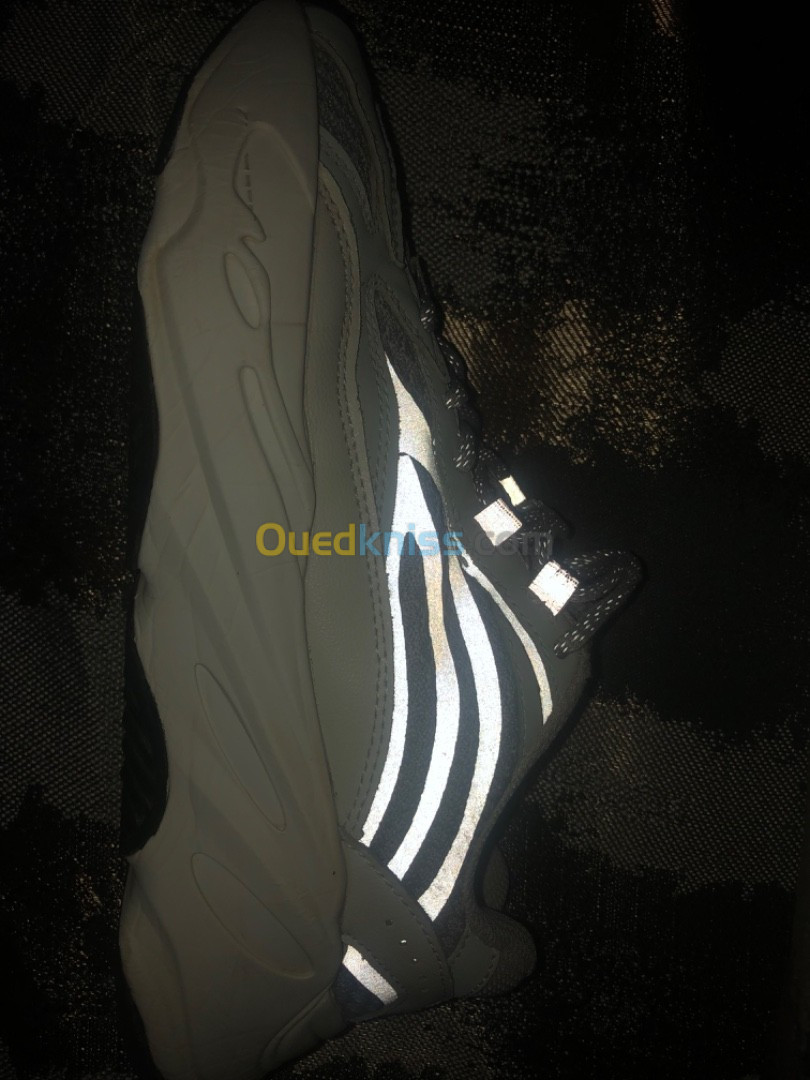 Yeezy sale 700 ouedkniss