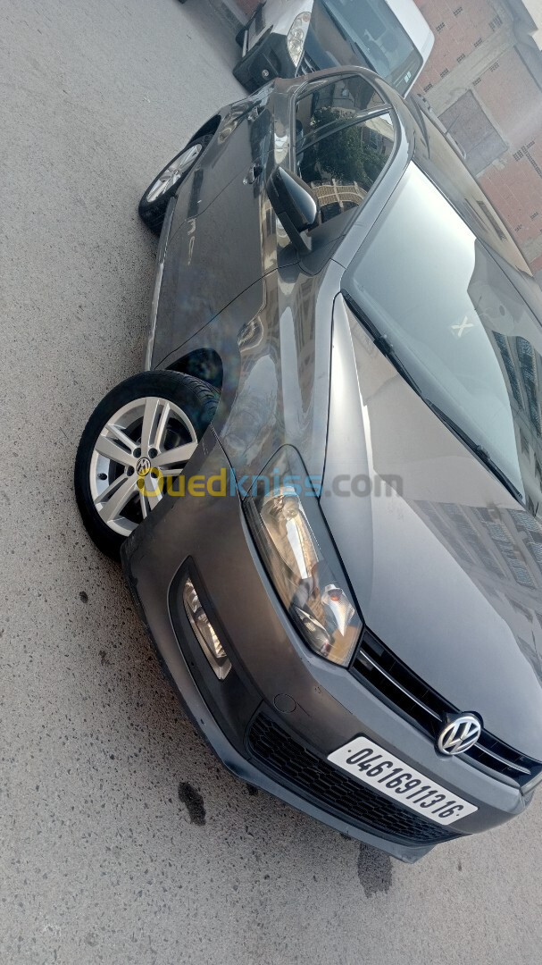 Volkswagen Polo 2013 Black silver