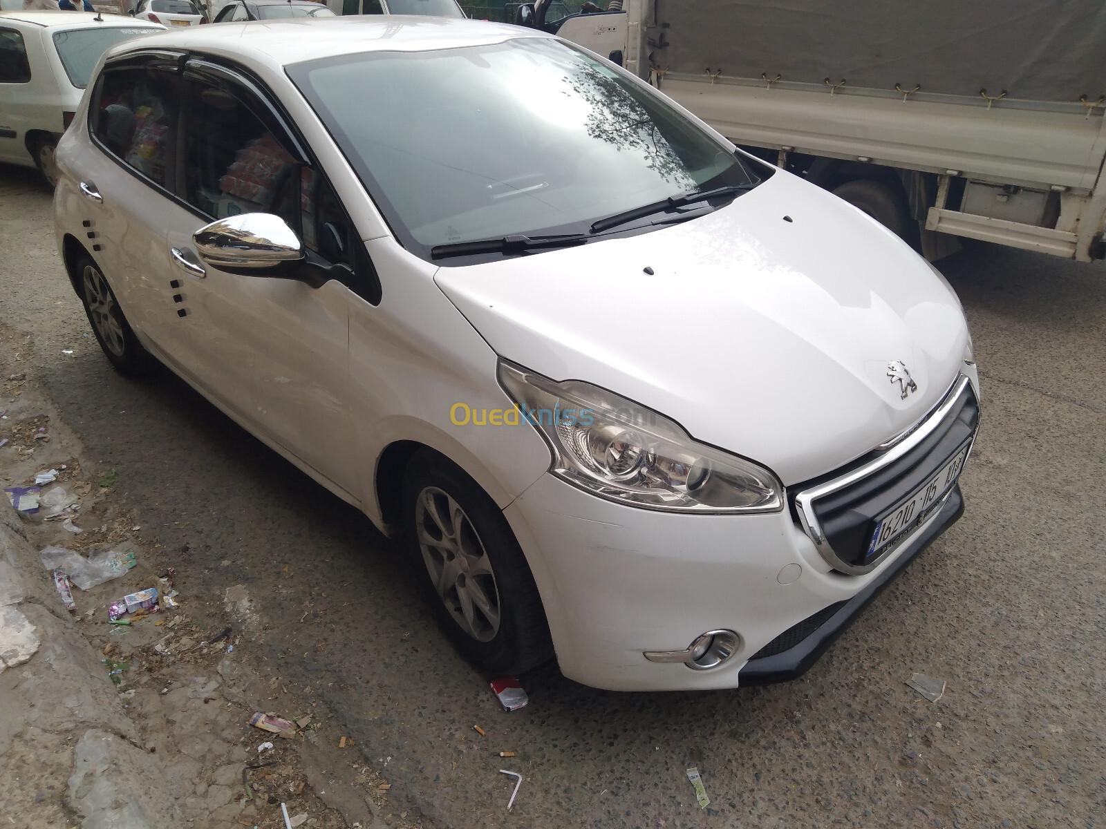 Peugeot 208 2015 208