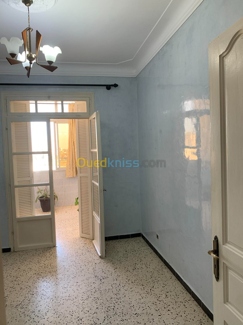 Location Appartement F4 Alger Bab ezzouar