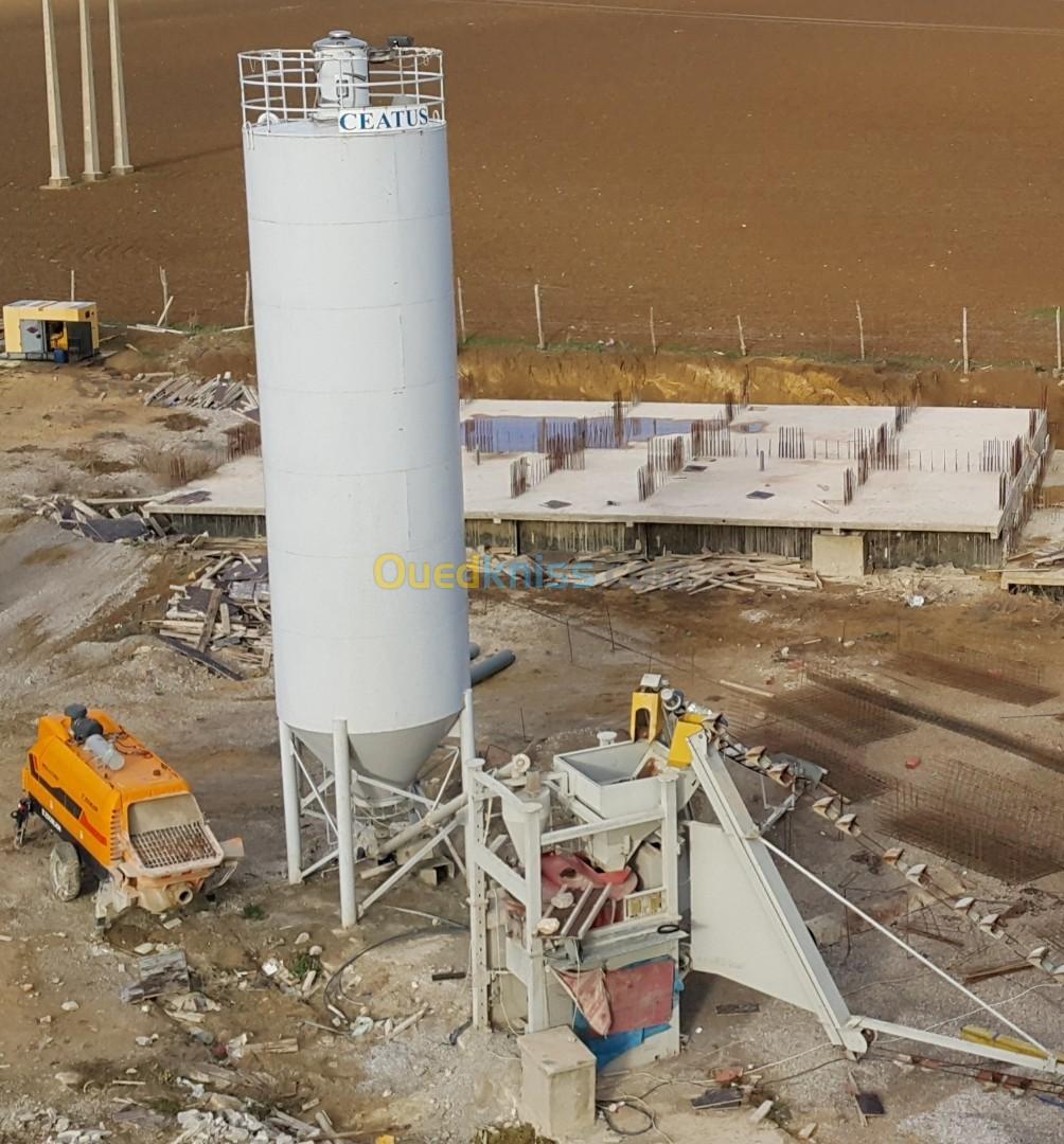 Ensemble de Matériel de Chantier à Vendre : Grues, Centrale à Béton, Échafaudage et Plus