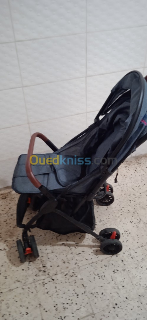 Poussette bébé+siège auto 