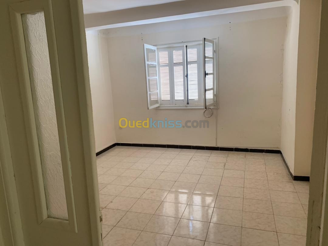 Location Appartement F3 Mostaganem Mostaganem