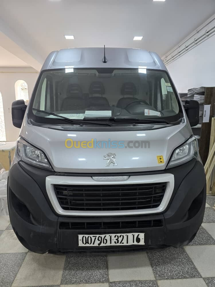 Peugeot Boxer 2021