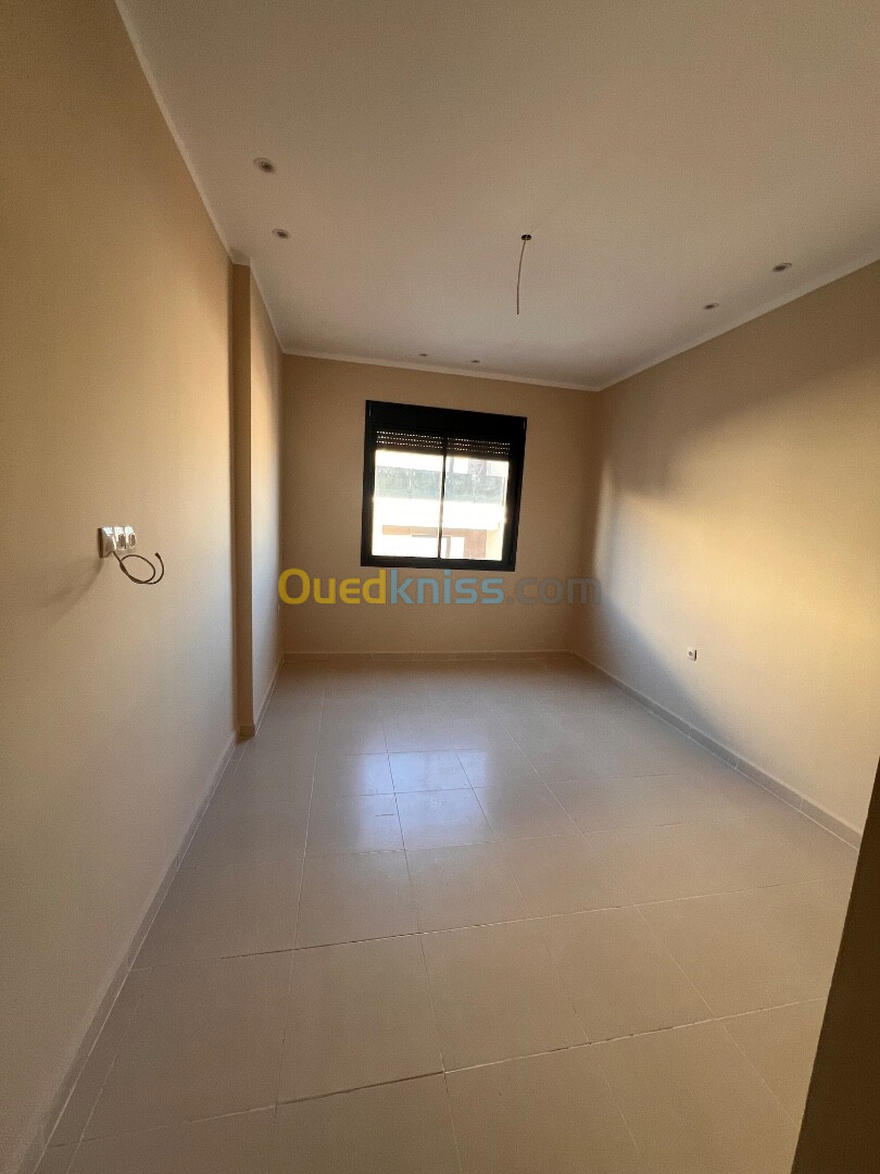 Vente Appartement F04 Oran Bir el djir