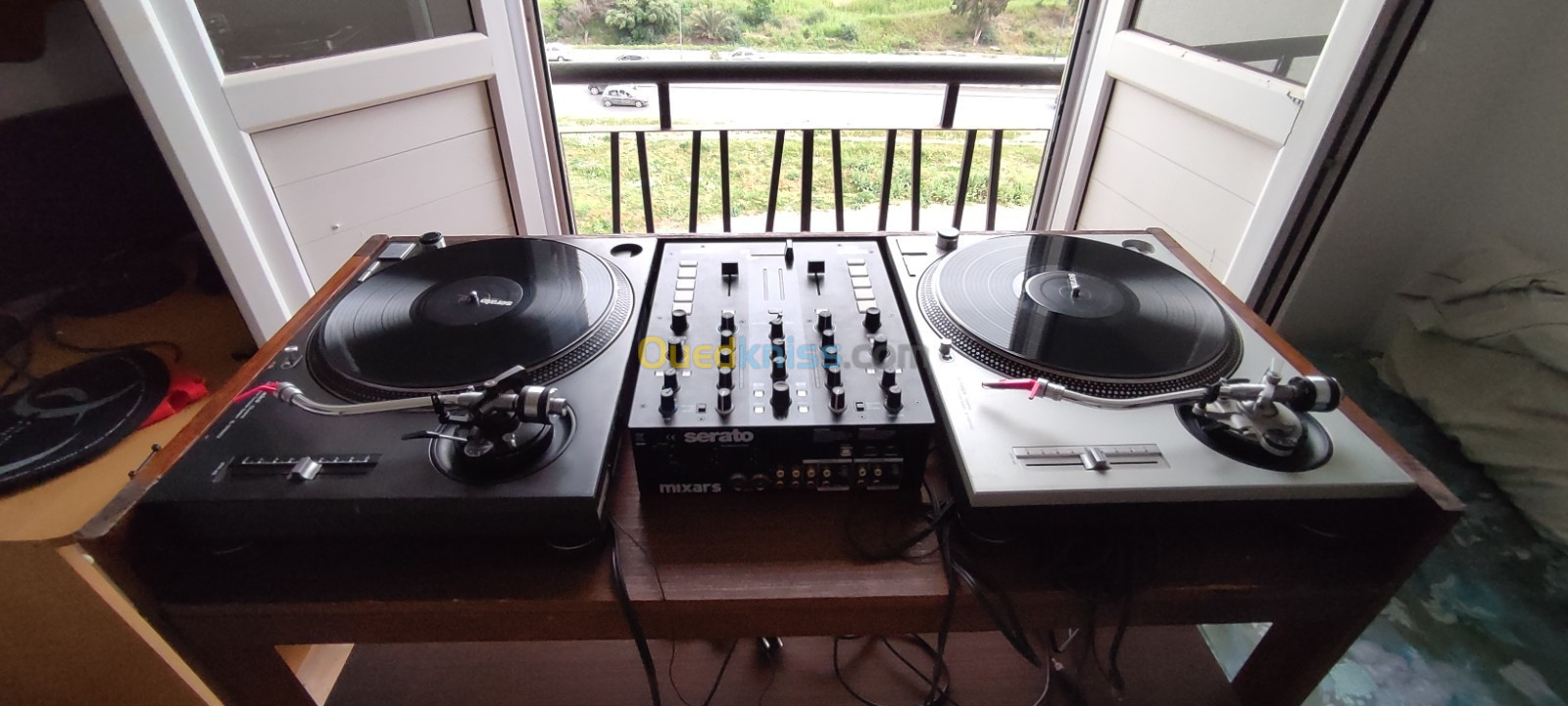 Régie DJ 2x Technics mk2, Mixars Duo Mk2