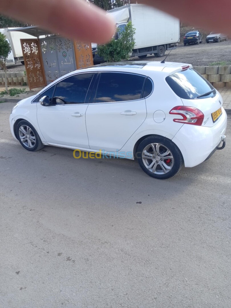 Peugeot 208 2013 Allure