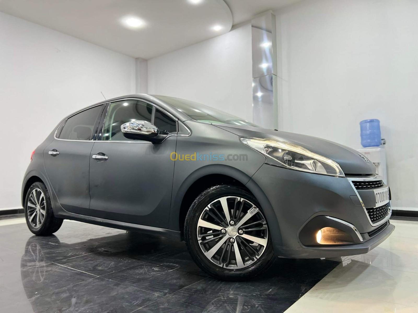 Peugeot 208 2018 Allure