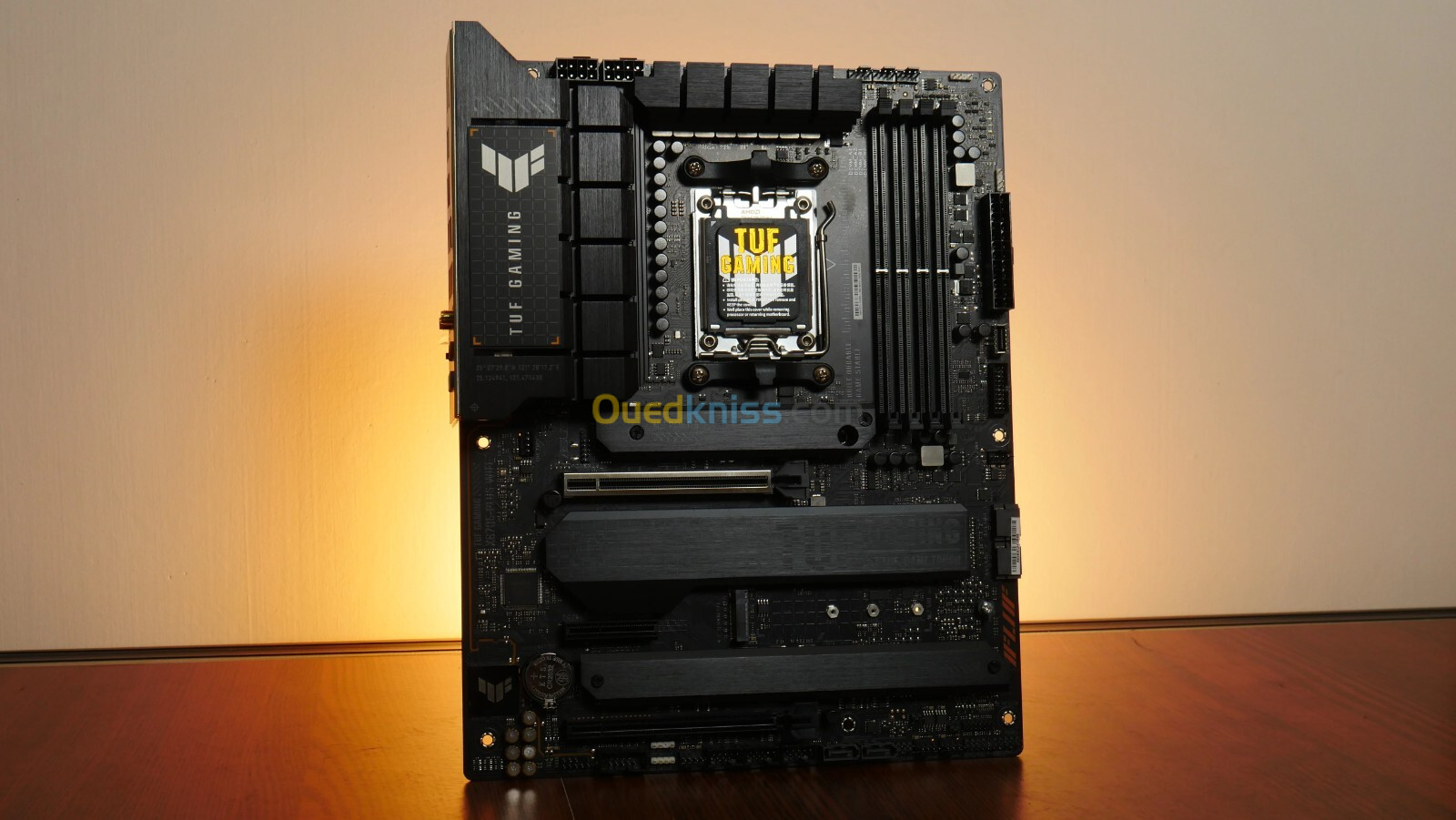 CARTE MERE TUF GAMING X670E-PLUS