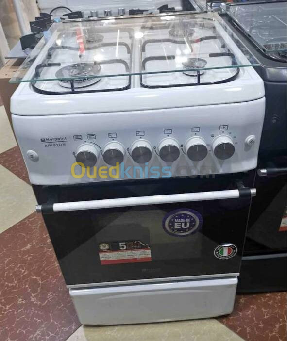 Cuisinière ARISTON HOTPOINT 50cm 4 feu 