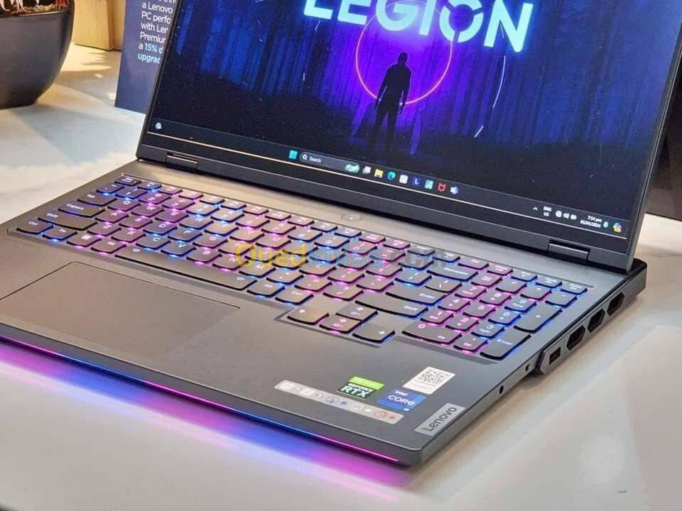 LENOVO LEGION PRO 7 16IRX9H  CORE i9 14TH GENE/ RTX4080 / RAM 32 GB/SSD1TB/Écran =16"IPS  240 Hz