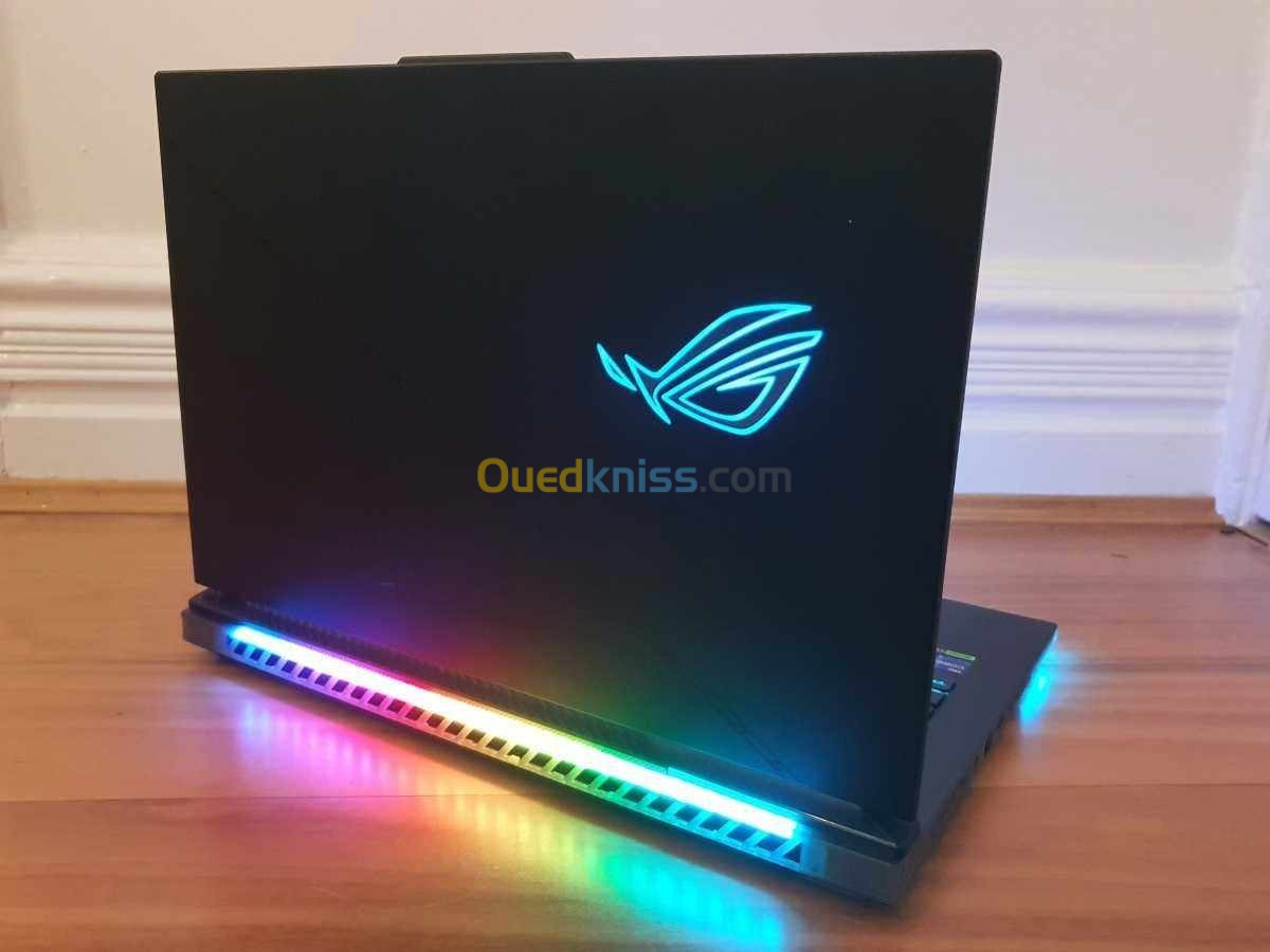 ASUS ROG STRIX G18 G814J - CORE i9-13th GENE /RTX 4070 /RAM 32 GB /SSD 1TB /ECRAN 18 QHD **VENDU**