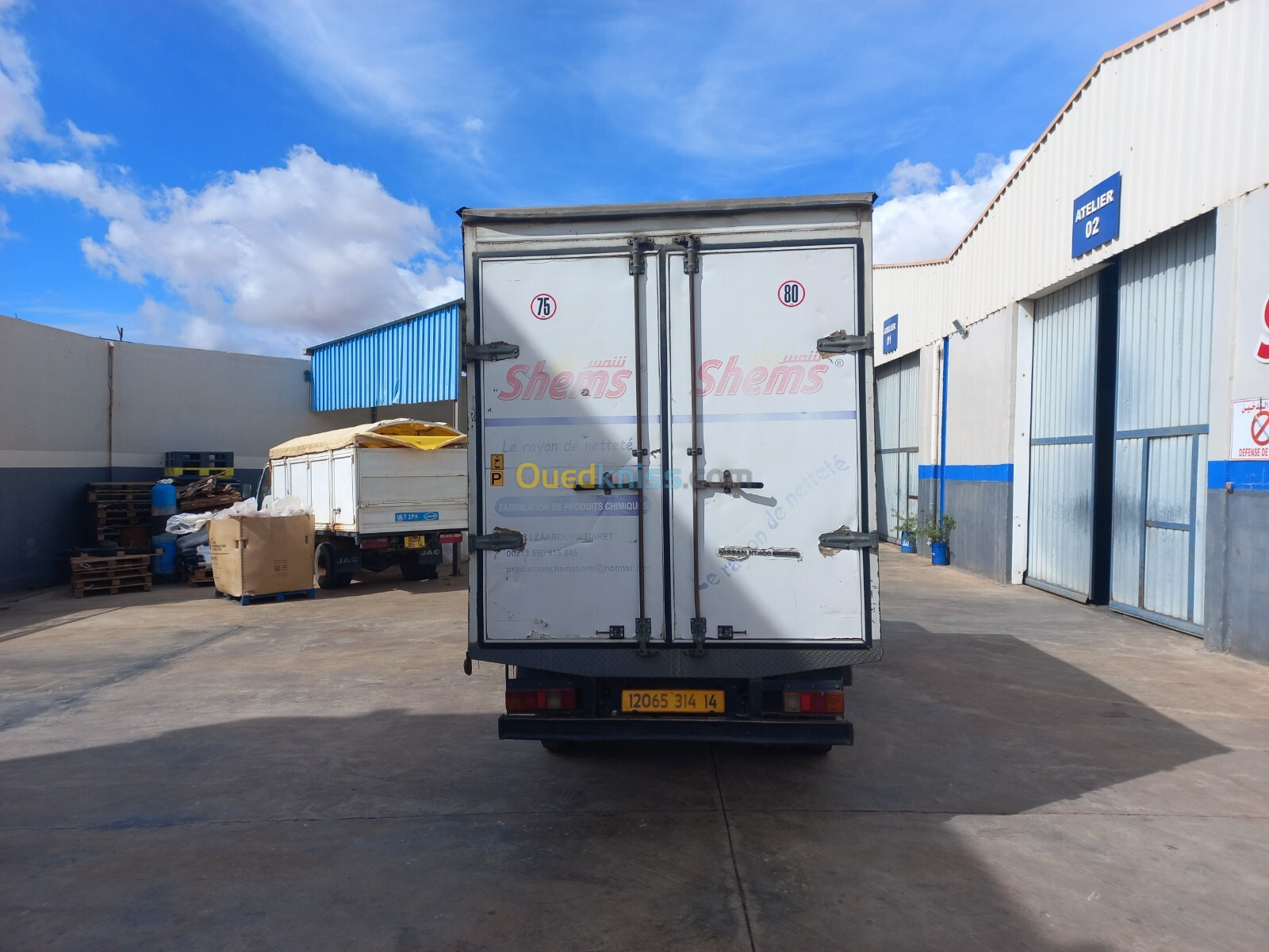 Nissan Cabstar nt400 2014 Cabstar nt400 blanc