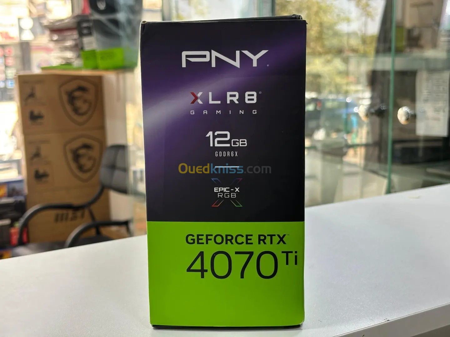 PNY GEFORCE RTX 4070TI RGB 12 GB GDDR6X NEUF sous emballage jamais utilisé 