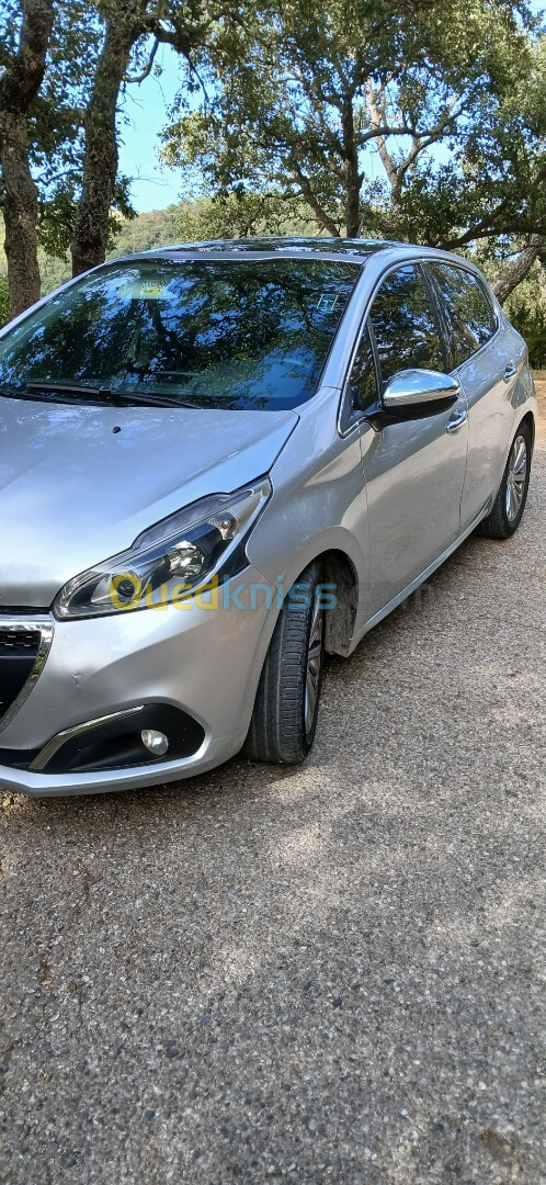 Peugeot 208 2019 Allure Facelift