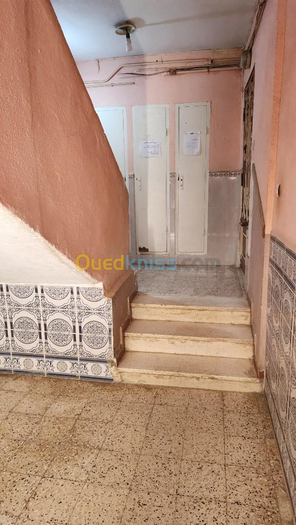 Vente Appartement F3 Alger Zeralda