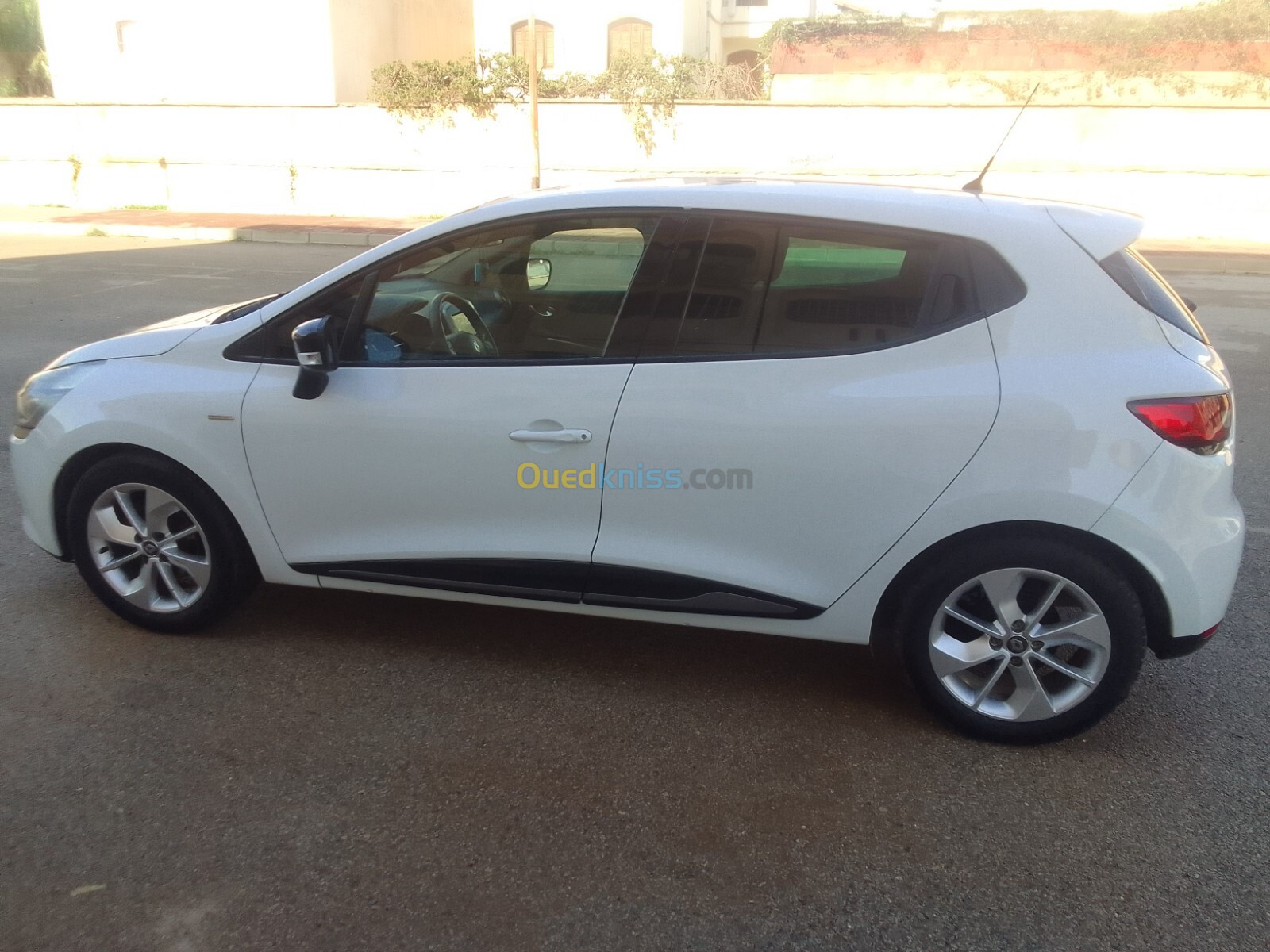 Renault Clio 4 2016 Limited 2