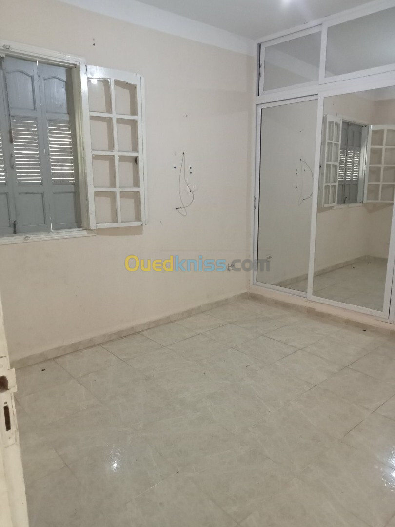 Location Niveau De Villa F3 Alger Sidi moussa