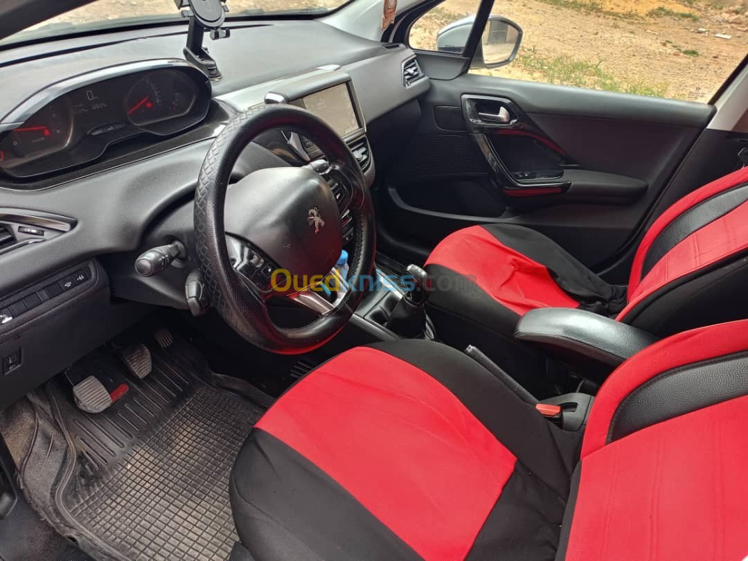 Peugeot 208 2015 Active Facelift