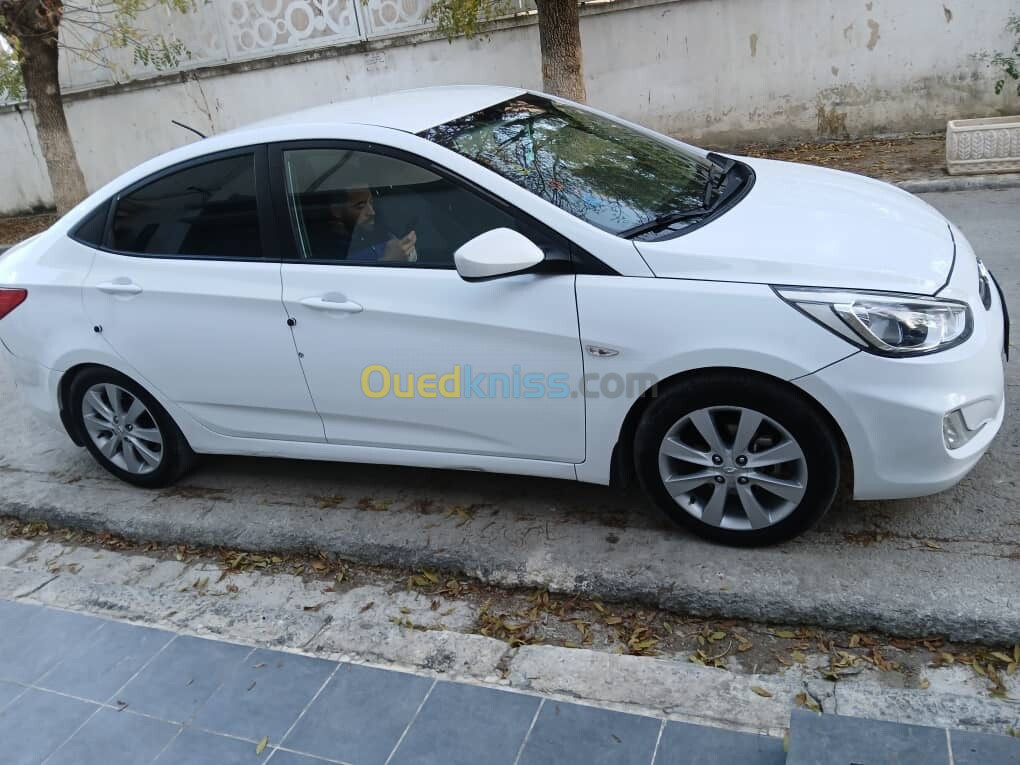 Hyundai Accent RB  5 portes 2017 