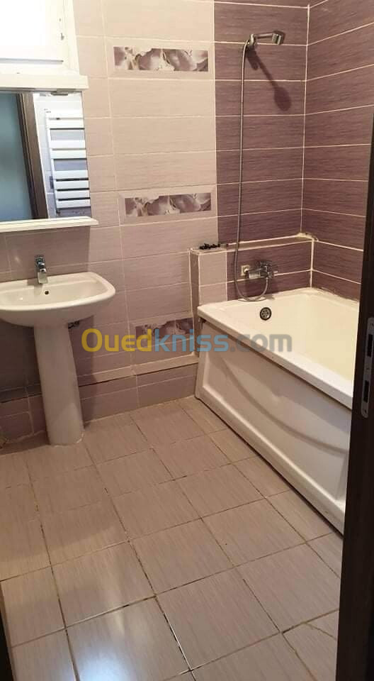 Location Appartement F4 Tipaza Bou ismail