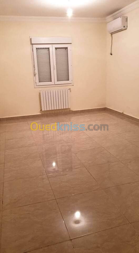 Location Appartement F4 Tipaza Bou ismail