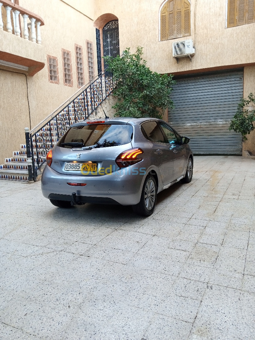 Peugeot 208 2020 Allure Facelift