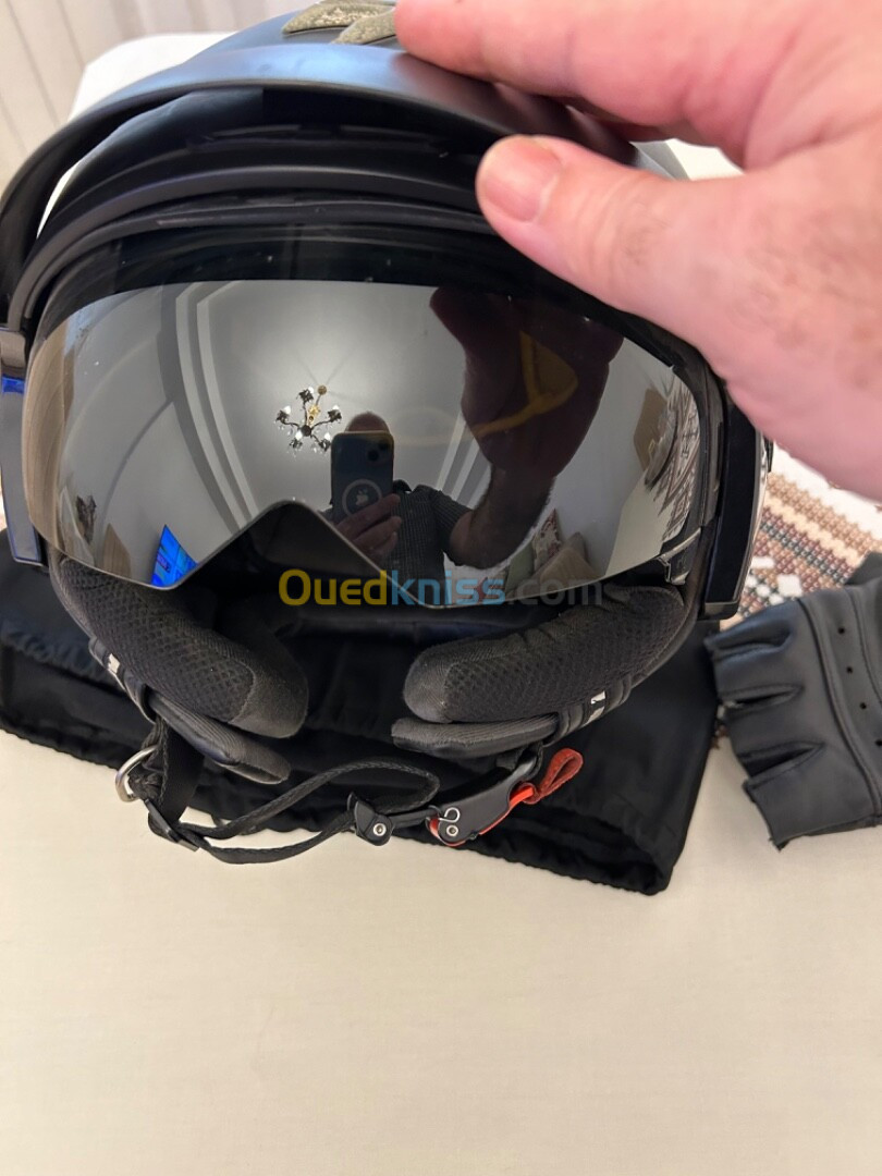 Casque de moto 