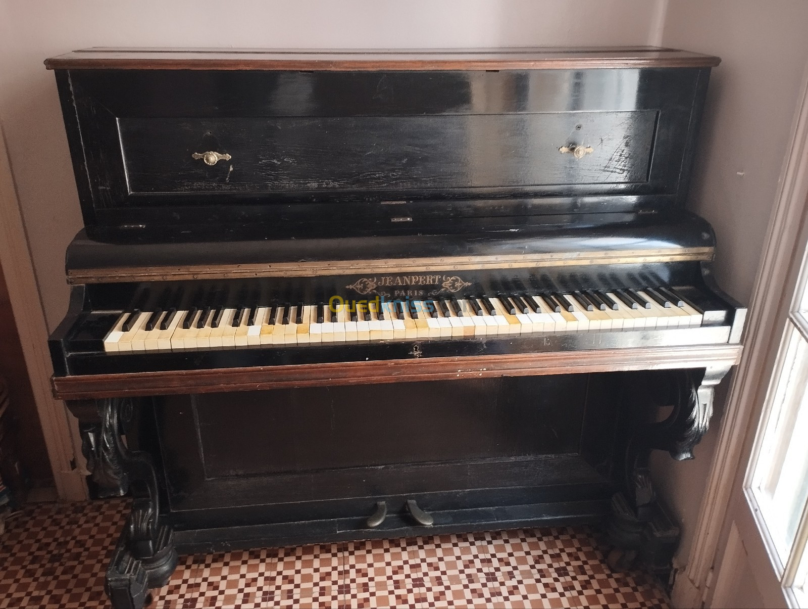 Piano droit jeanpert paris opérationnel 