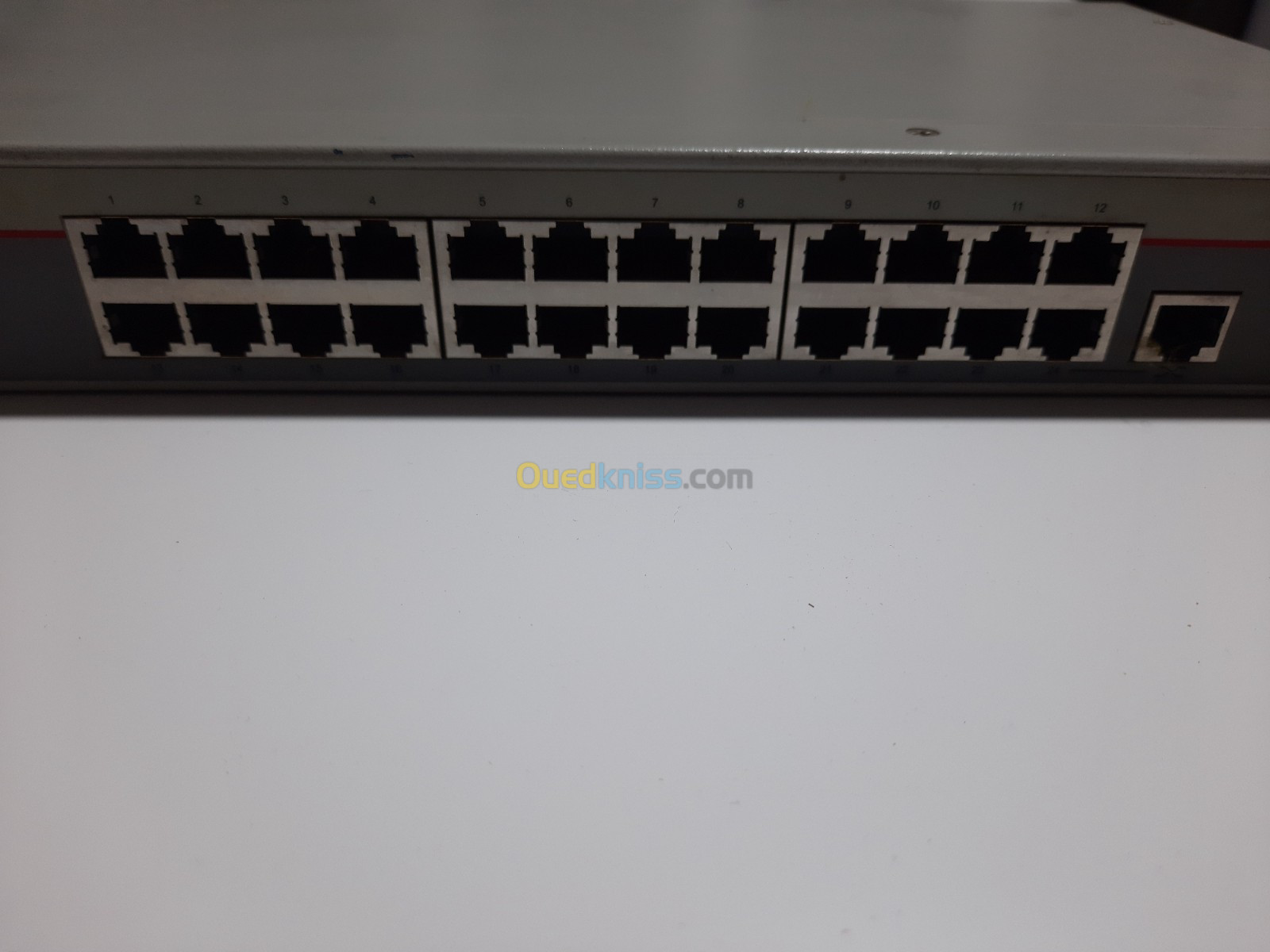 Switch 24 ports 