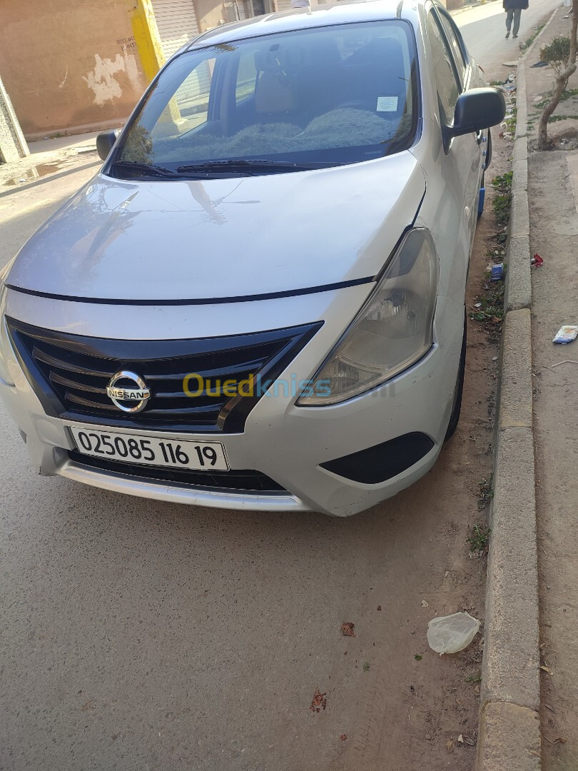 Nissan Sunny 2016 Visia