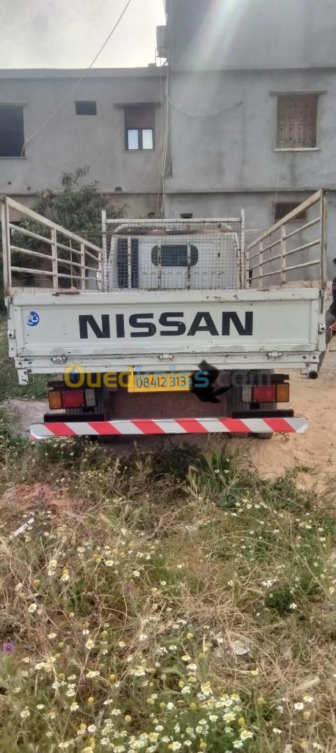 Nissan Capstar N400 2013