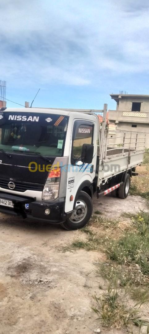 Nissan Capstar N400 2013