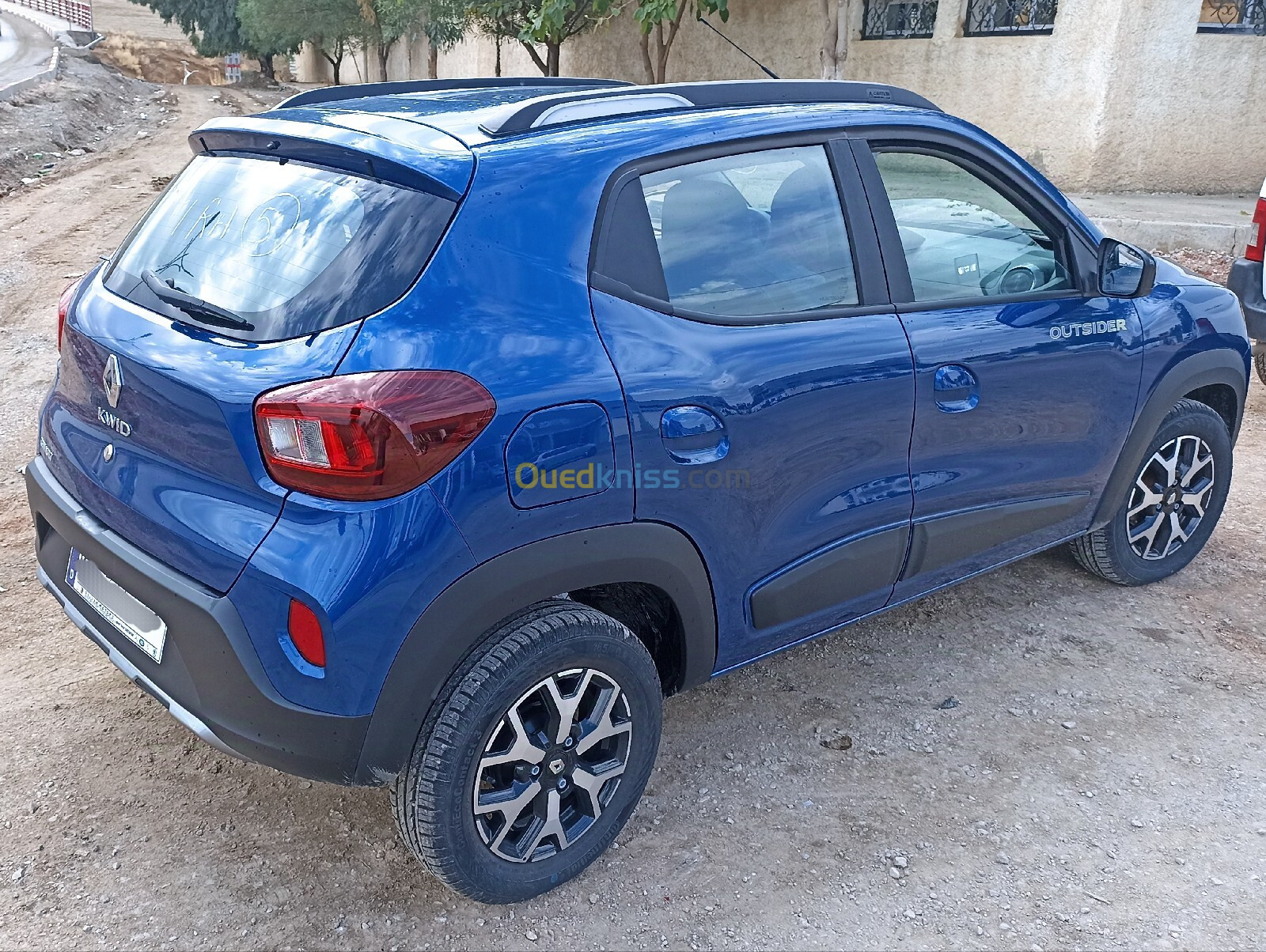 Renault Kwid 2024 Outsider