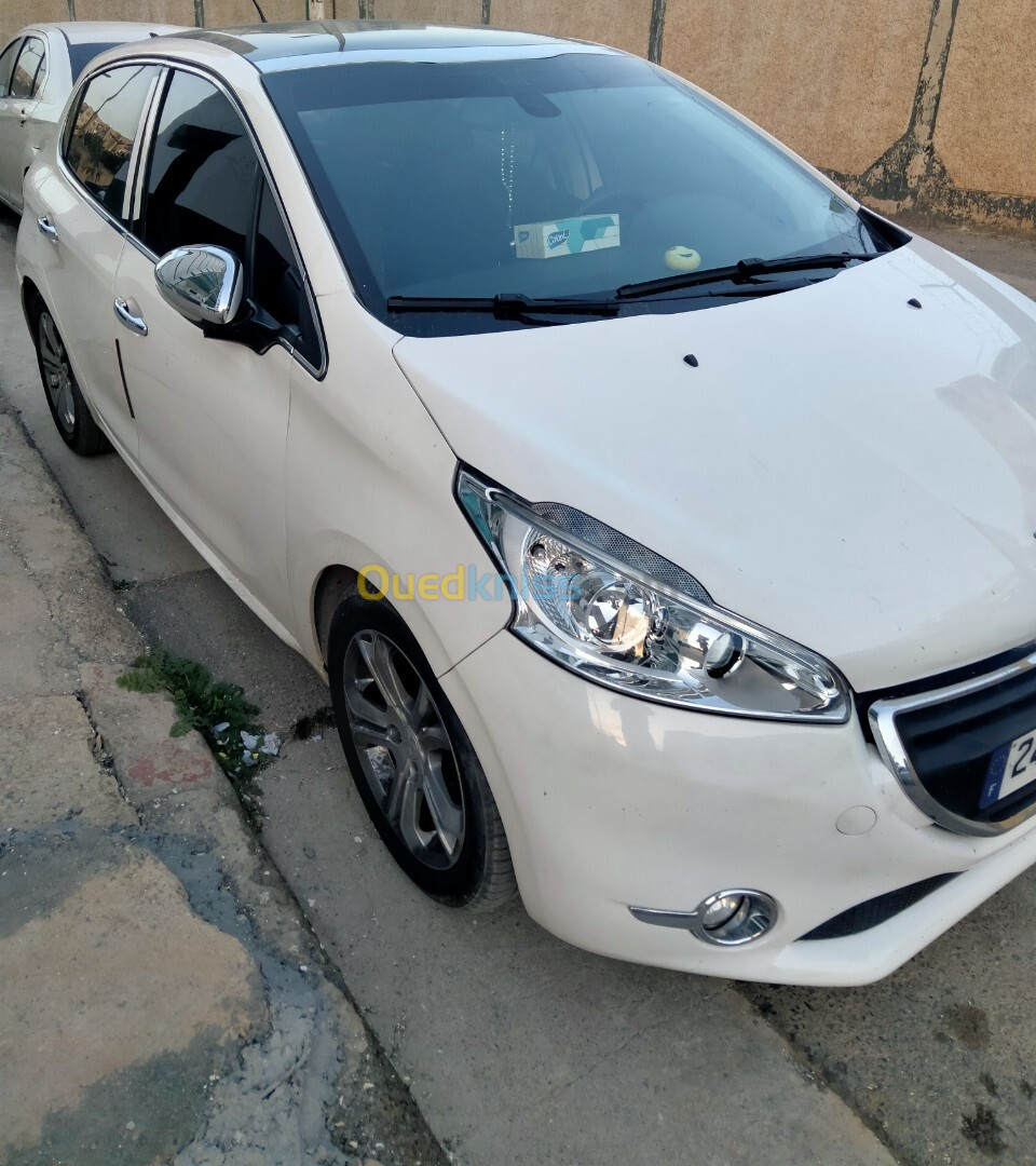 Peugeot 208 2014 Allure