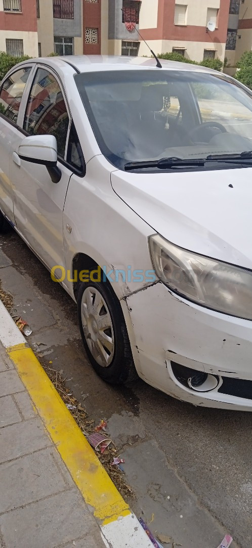 Chevrolet Sail 4 portes 2011 