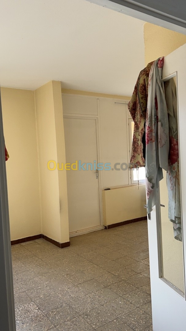 Vente Appartement F4 Tiaret Tiaret