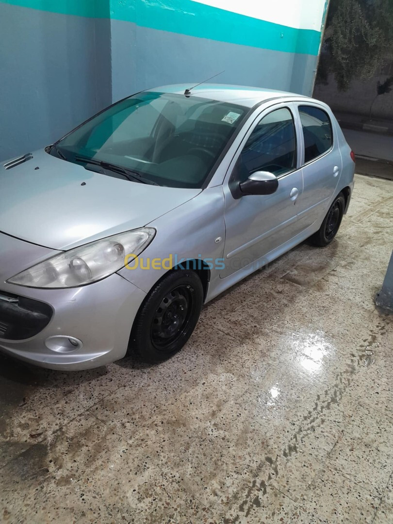 Peugeot 206 Plus 2011 206 Plus