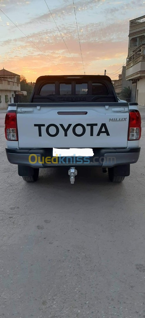 Toyota Hilux 2022 LEGEND DC 4x4