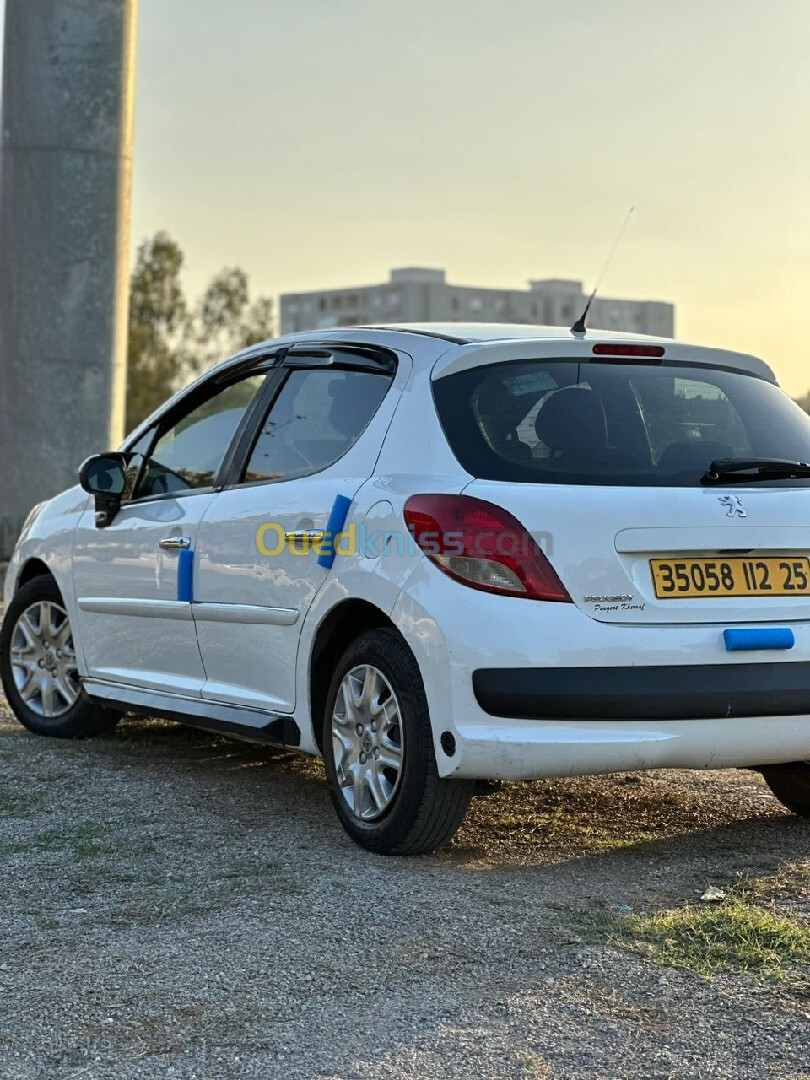 Peugeot 207 2012 