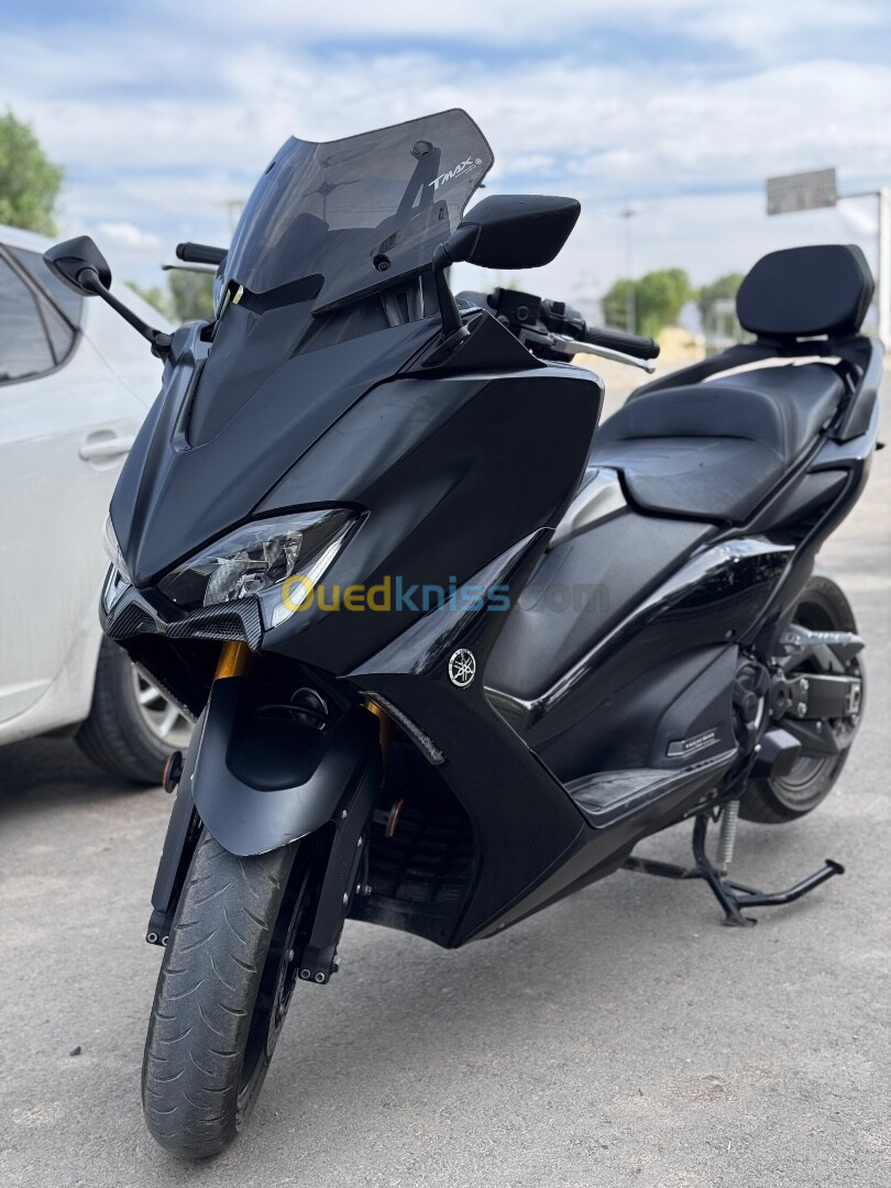 Yamaha Tmax 560 2022