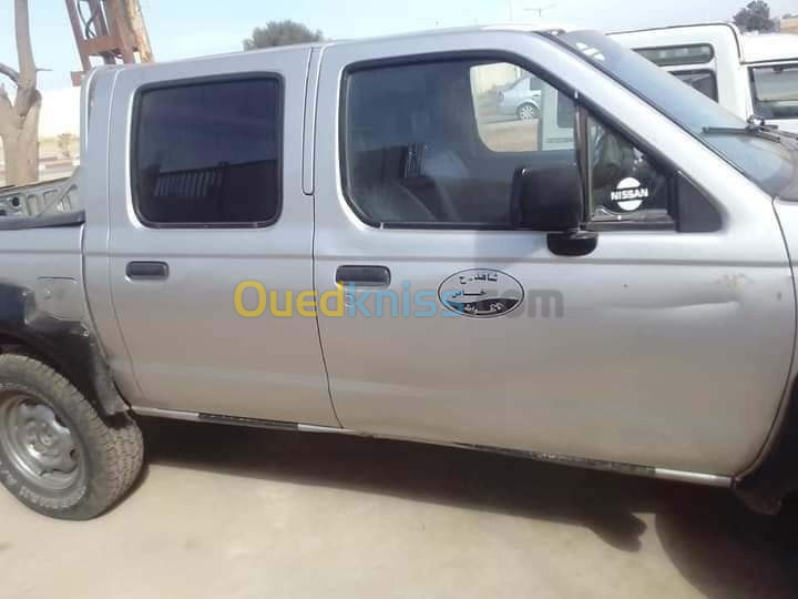 Nissan 4×4 2002 الاصلية