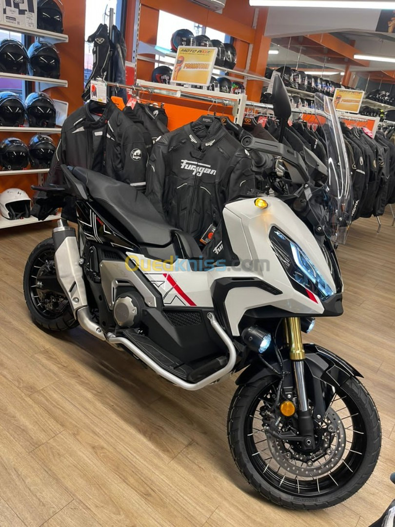 Honda X-ADV-750 édition spéciale 2023