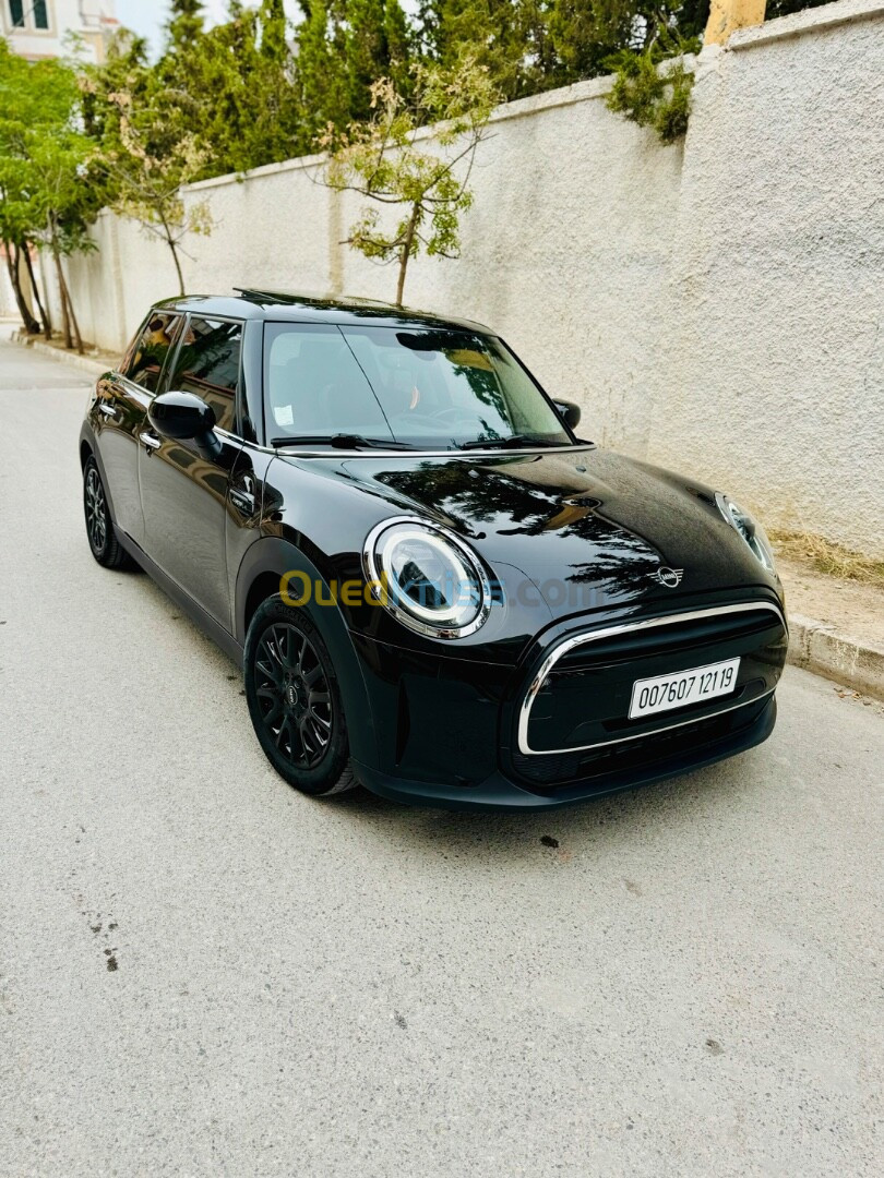 Mini Cooper hatch F55 2021 5 PORTES COOPER 136 CH EDITION CAMDEN BVM6 viber /whatsapp 0033767226657