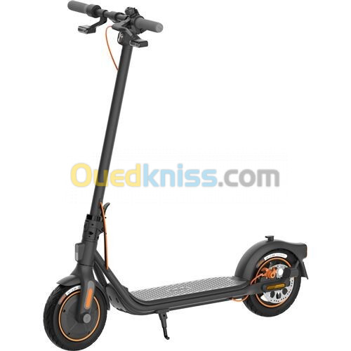 SEGWAY NINEBOT F40i TROTTINETTE ÉLECTRIQUE - BLUETOOTH - CLIGNOTANTS - 700 WATTS - ECRAN LED - GRIS 