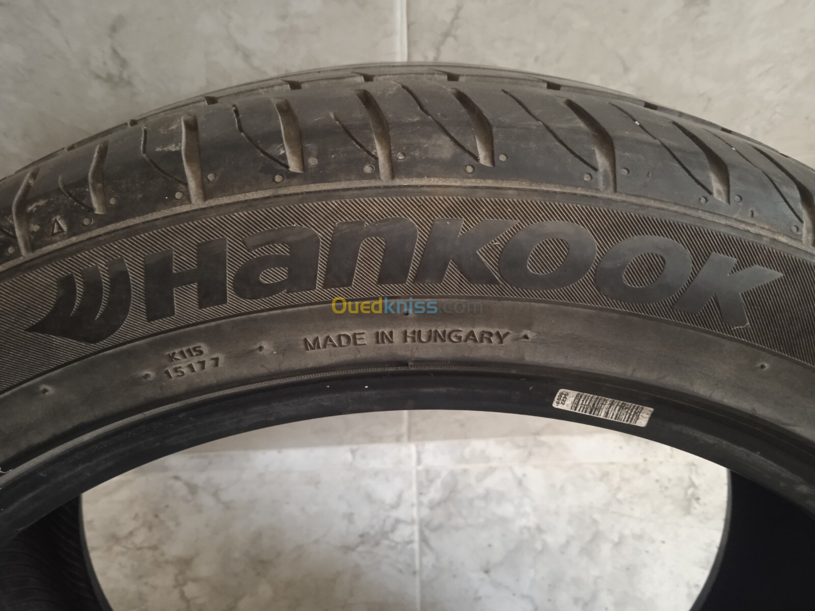 2 pneus Hankook 235/45R18 94W