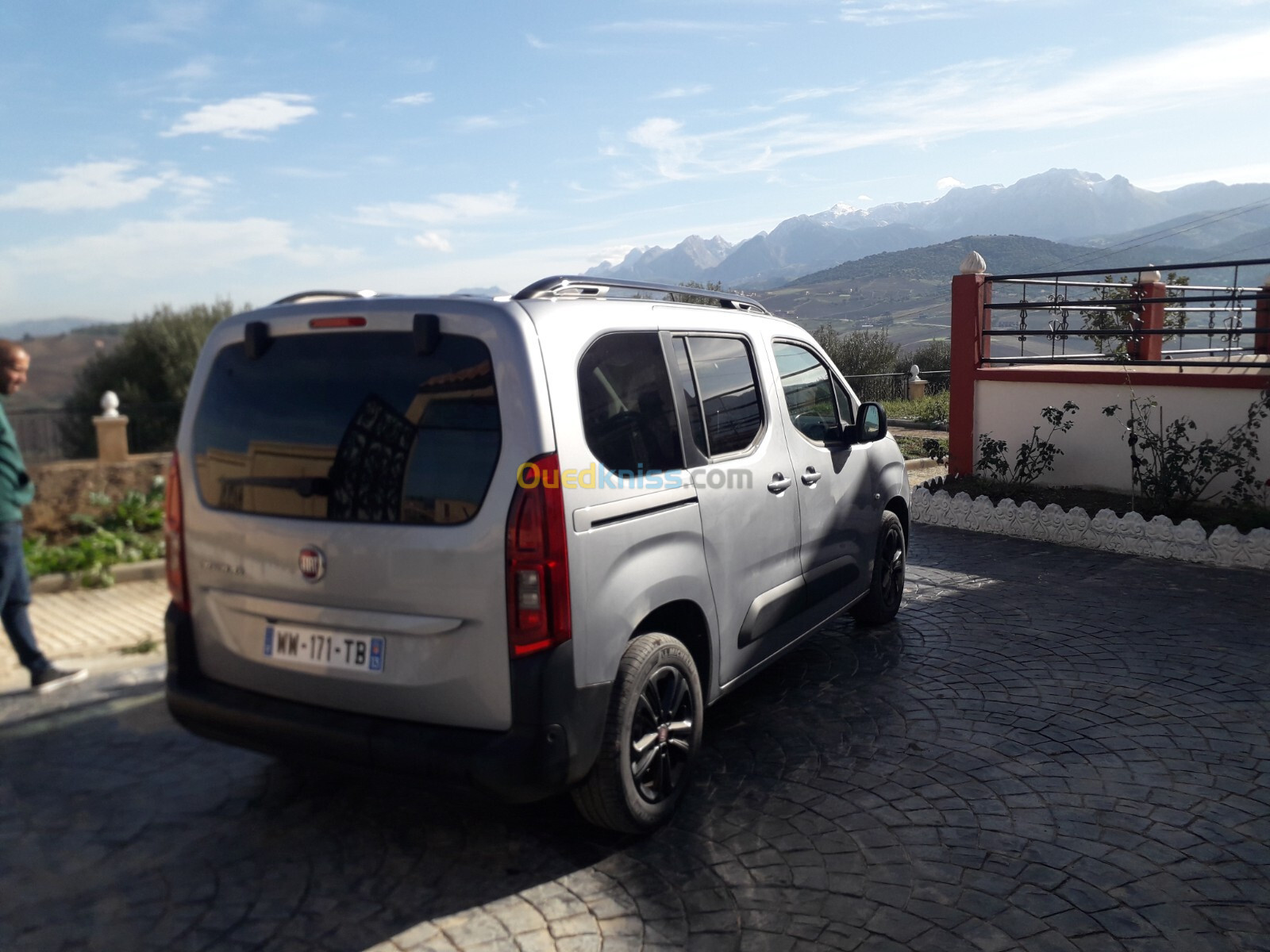 Fiat Doblo vitré 2024 