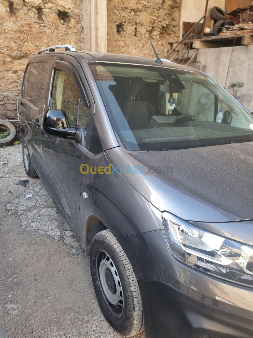 Fiat Doblo 2024 Italie