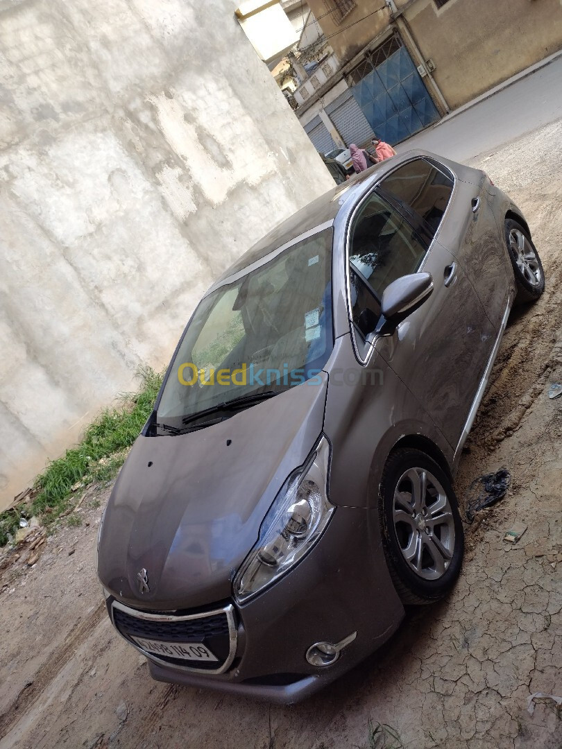 Peugeot 208 2014 Allure